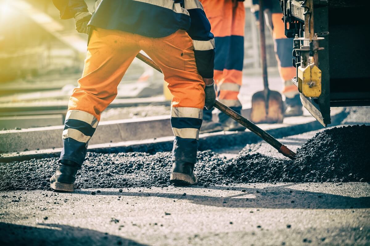 Fundamentowanie budów. Wbijanie ścianek szczelnych